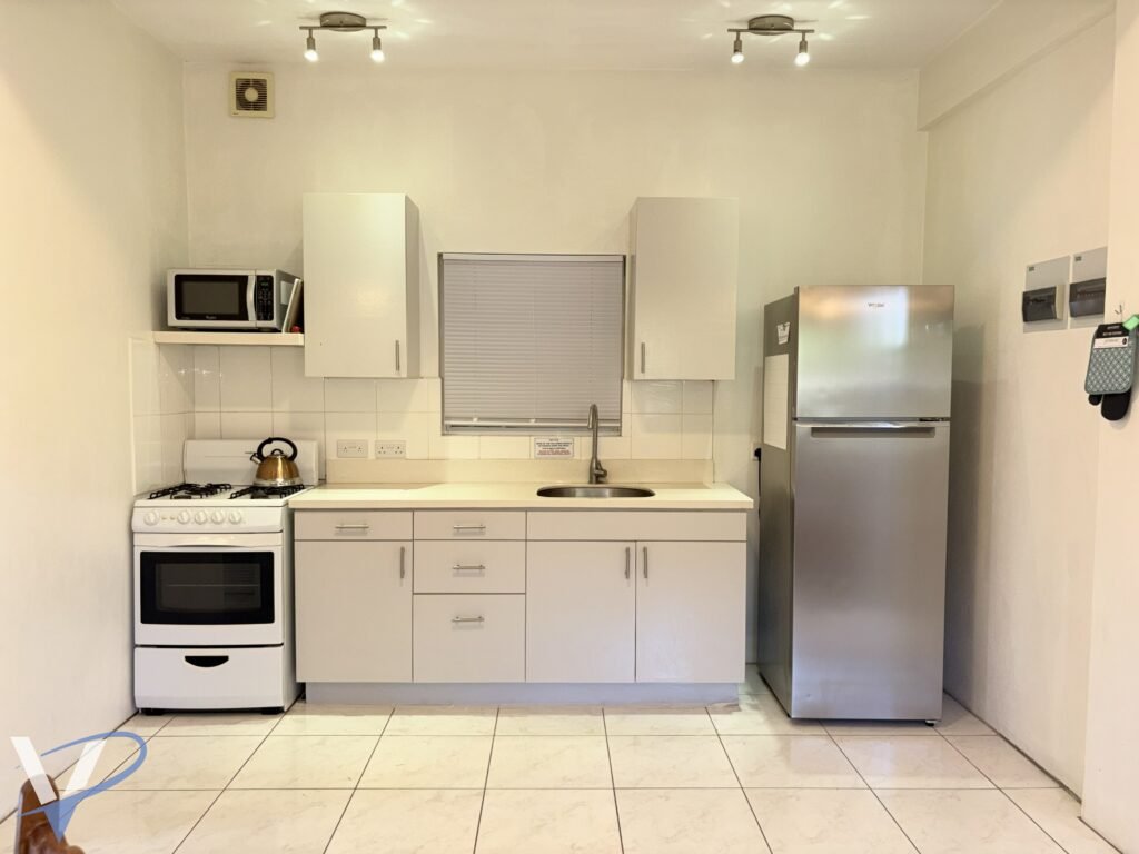 Oleander Apartments